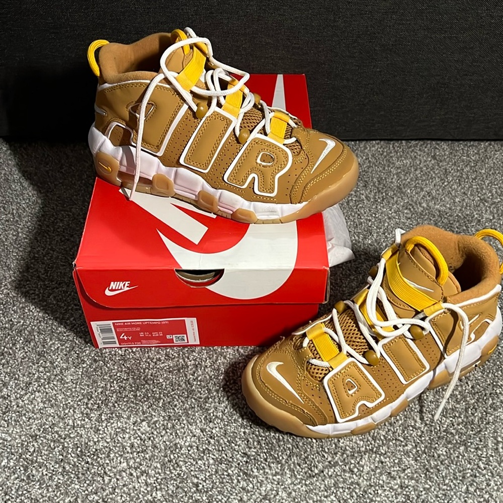 Nike Air More Uptempo - size 4